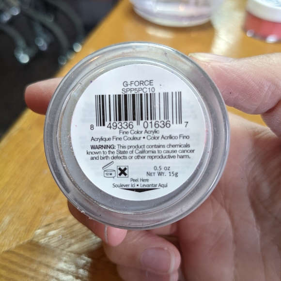 Slick Pour Powder - Picture 2 of 3